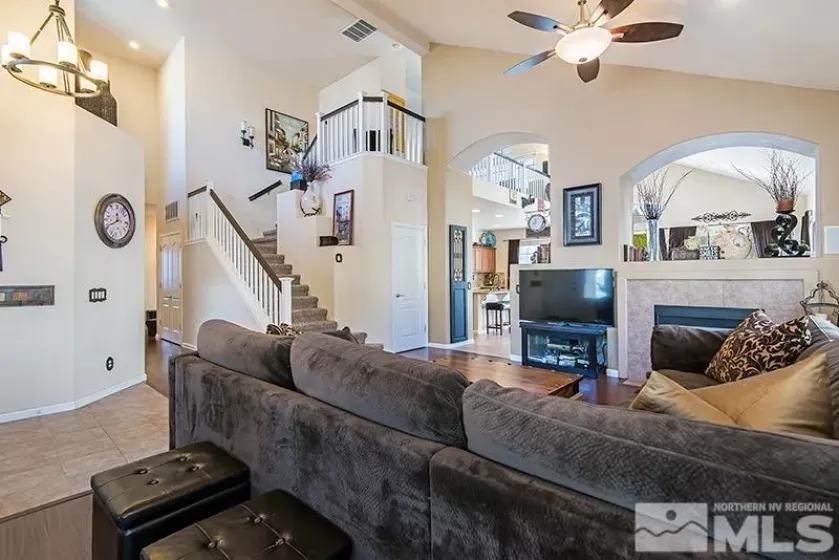 3241 Compase, Sparks, Nevada 89436, 3 Bedrooms Bedrooms, ,3 BathroomsBathrooms,Residential,Residential,Compase,250003970