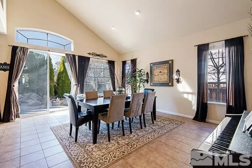 3241 Compase, Sparks, Nevada 89436, 3 Bedrooms Bedrooms, ,3 BathroomsBathrooms,Residential,Residential,Compase,250003970