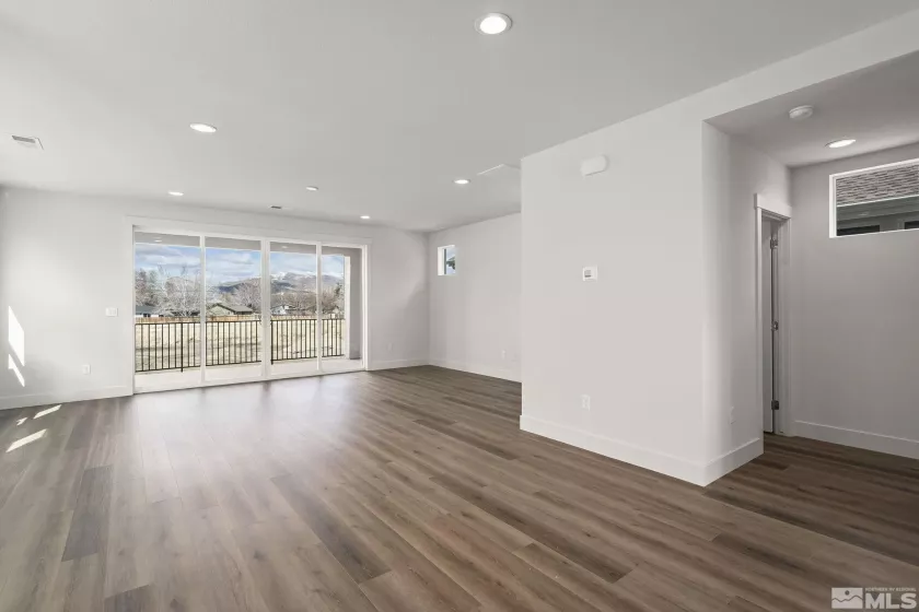 1152 Grove, Carson City, Nevada 89701, 4 Bedrooms Bedrooms, ,4 BathroomsBathrooms,Residential,Residential,Grove,250003139