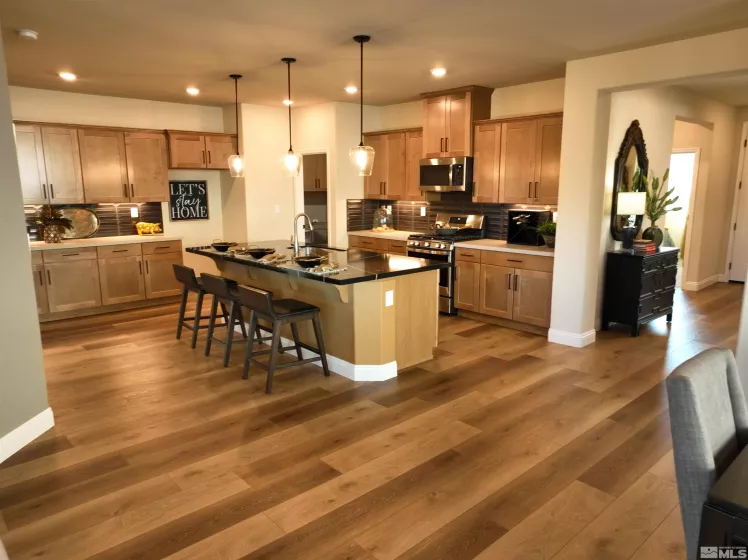 2324 Hickory, Sparks, Nevada 89441, 3 Bedrooms Bedrooms, ,2 BathroomsBathrooms,Residential,Residential,Hickory,250002931