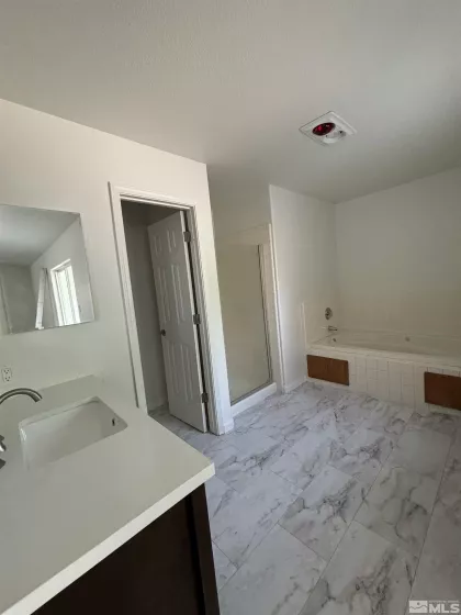 1435 Hunter Lake, Reno, Nevada 89509, 4 Bedrooms Bedrooms, ,3 BathroomsBathrooms,Residential,Residential,Hunter Lake,240011556