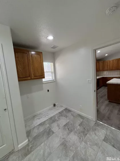 1435 Hunter Lake, Reno, Nevada 89509, 4 Bedrooms Bedrooms, ,3 BathroomsBathrooms,Residential,Residential,Hunter Lake,240011556