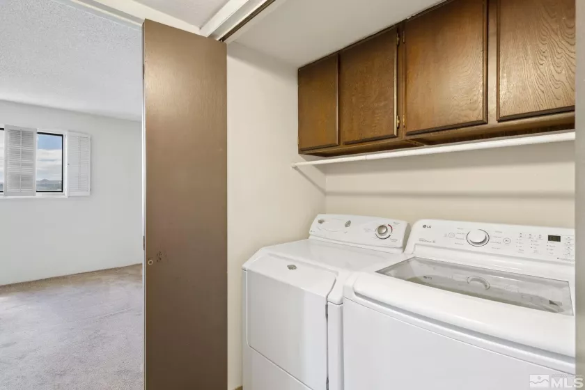 1508 Carlin, Reno, Nevada 89503, 2 Bedrooms Bedrooms, ,2 BathroomsBathrooms,Residential,Residential,Carlin,240010447