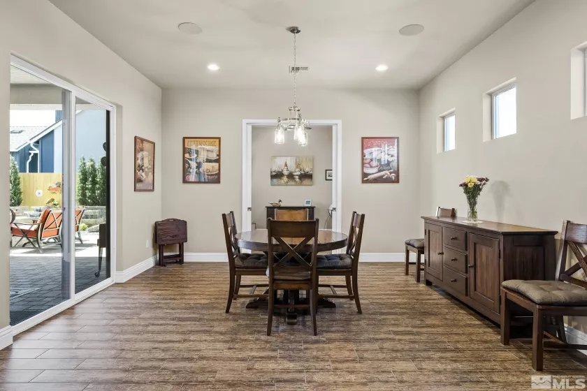 12511 Blue, Reno, Nevada 89521, 2 Bedrooms Bedrooms, ,3 BathroomsBathrooms,Residential,Residential,Blue,240004844