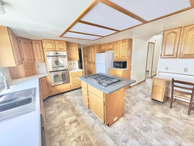 610 & 612 County Road 101, Eureka, Nevada 89316, ,Residential Income,Residential,County Road 101,250005464