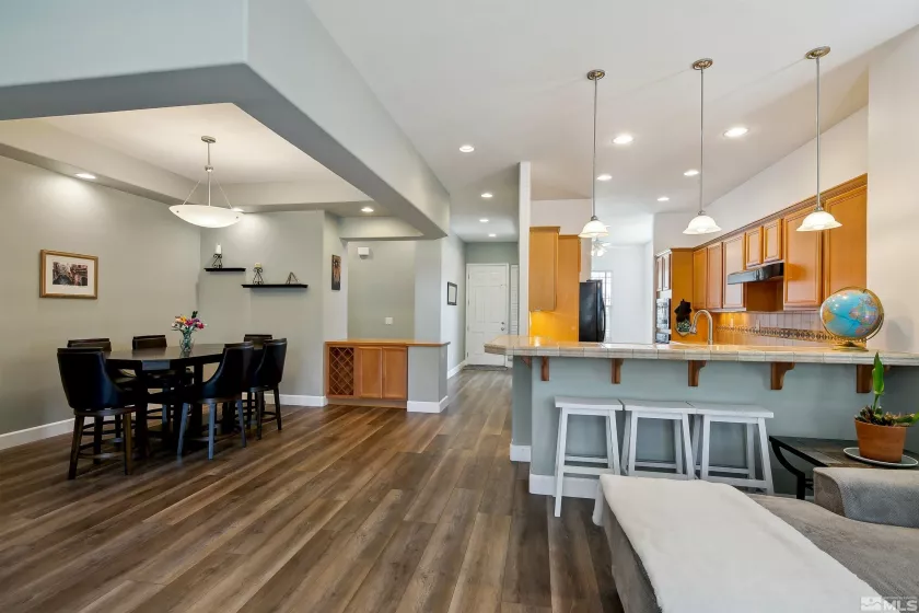 1064 Rancho Mirage, Sparks, Nevada 89436, 3 Bedrooms Bedrooms, ,2 BathroomsBathrooms,Residential,Residential,Rancho Mirage,250004421
