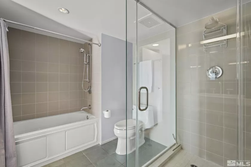 255 Sierra, Reno, Nevada 89501, 2 Bedrooms Bedrooms, ,2 BathroomsBathrooms,Residential,Residential,Sierra,240013293
