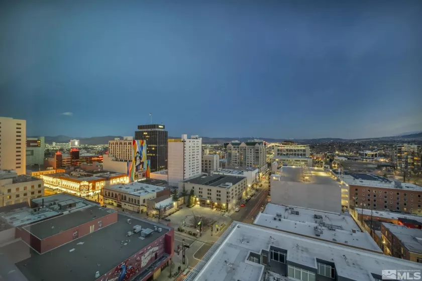 255 Sierra, Reno, Nevada 89501, 2 Bedrooms Bedrooms, ,2 BathroomsBathrooms,Residential,Residential,Sierra,240013293