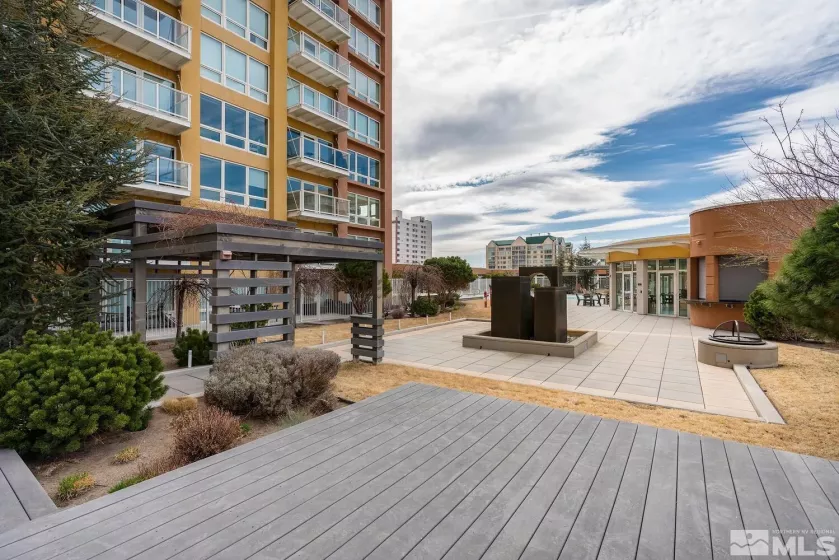 255 Sierra, Reno, Nevada 89501, 2 Bedrooms Bedrooms, ,2 BathroomsBathrooms,Residential,Residential,Sierra,240013293