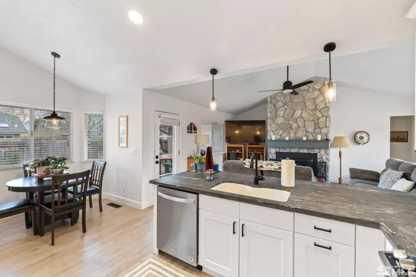 1673 Lantana, Minden, Nevada 89423, 3 Bedrooms Bedrooms, ,2 BathroomsBathrooms,Residential,Residential,Lantana,250004066