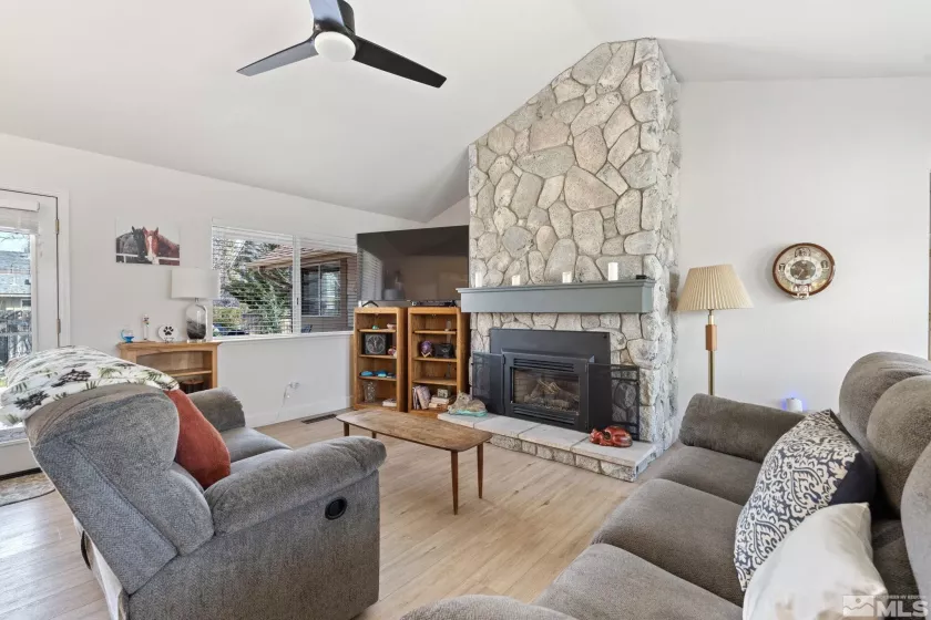1673 Lantana, Minden, Nevada 89423, 3 Bedrooms Bedrooms, ,2 BathroomsBathrooms,Residential,Residential,Lantana,250004066