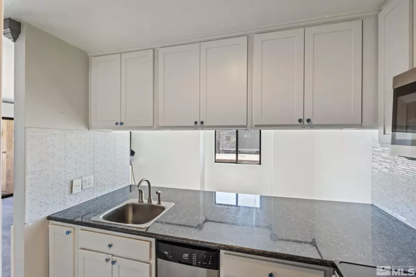 2750 Plumas, Reno, Nevada 89509, 1 Bedroom Bedrooms, ,1 BathroomBathrooms,Residential,Residential,Plumas,250001155