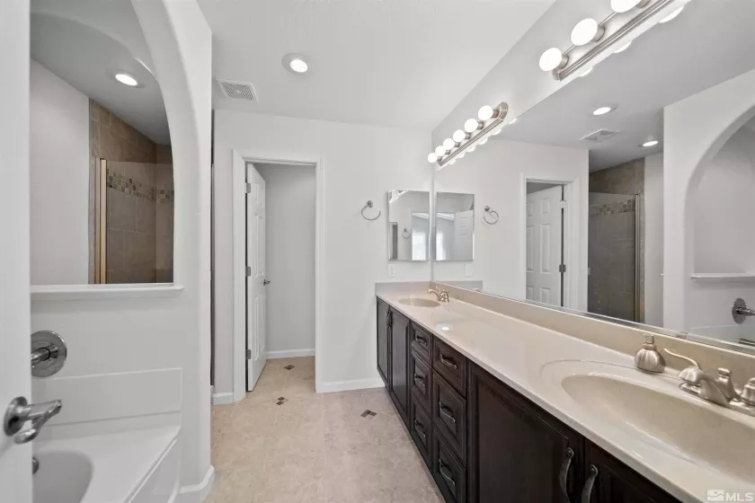 18305 Quarry, Reno, Nevada 89508, 4 Bedrooms Bedrooms, ,2 BathroomsBathrooms,Residential,Residential,Quarry,250004933