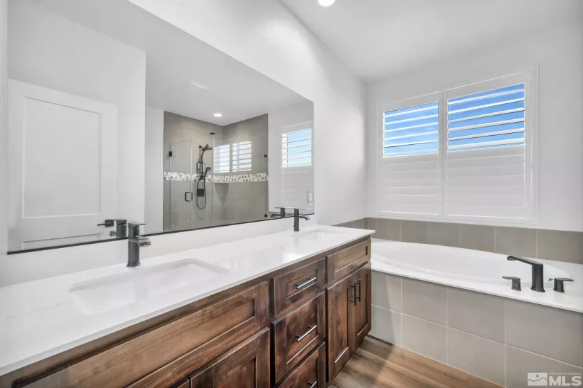 1299 Grove, Carson City, Nevada 89701, 4 Bedrooms Bedrooms, ,4 BathroomsBathrooms,Residential,Residential,Grove,250002102