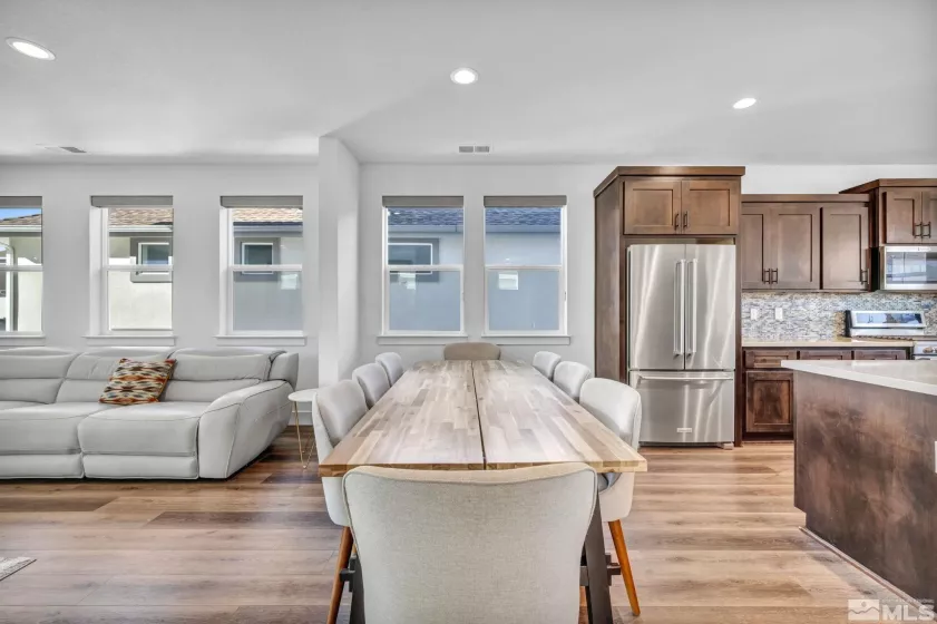 1299 Grove, Carson City, Nevada 89701, 4 Bedrooms Bedrooms, ,4 BathroomsBathrooms,Residential,Residential,Grove,250002102