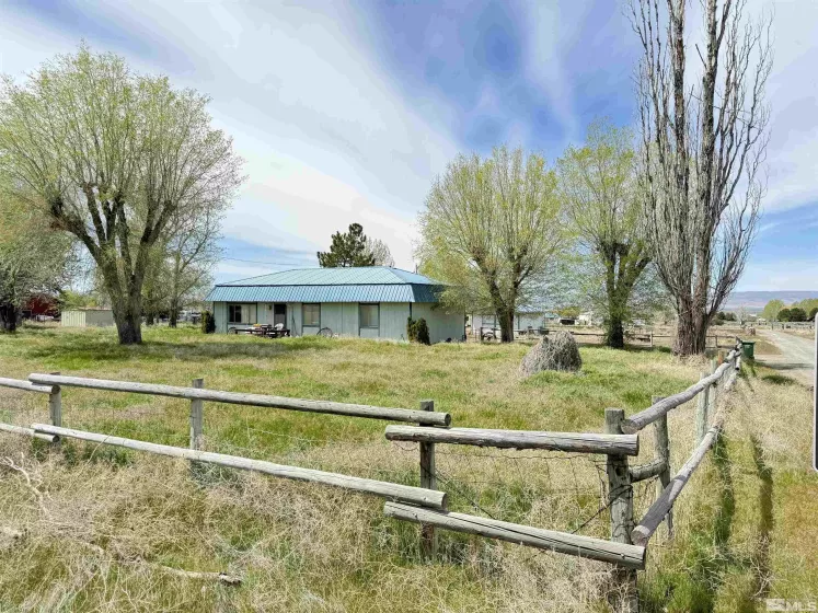 40 Basque, Orovada, Nevada 89425, 3 Bedrooms Bedrooms, ,2 BathroomsBathrooms,Residential,Residential,Basque,240004806