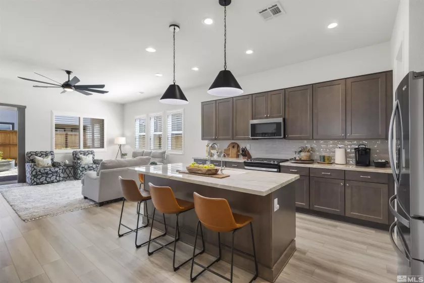 2295 Jagged Peak, Sparks, Nevada 89436, 3 Bedrooms Bedrooms, ,2 BathroomsBathrooms,Residential,Residential,Jagged Peak,250003395