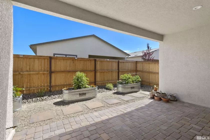 2295 Jagged Peak, Sparks, Nevada 89436, 3 Bedrooms Bedrooms, ,2 BathroomsBathrooms,Residential,Residential,Jagged Peak,250003395