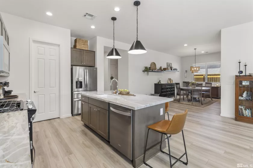 2295 Jagged Peak, Sparks, Nevada 89436, 3 Bedrooms Bedrooms, ,2 BathroomsBathrooms,Residential,Residential,Jagged Peak,250003395