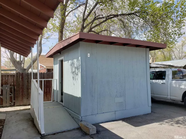 1335 Cornell, Lovelock, Nevada 89419, ,Residential Income,Residential,Cornell,250001755