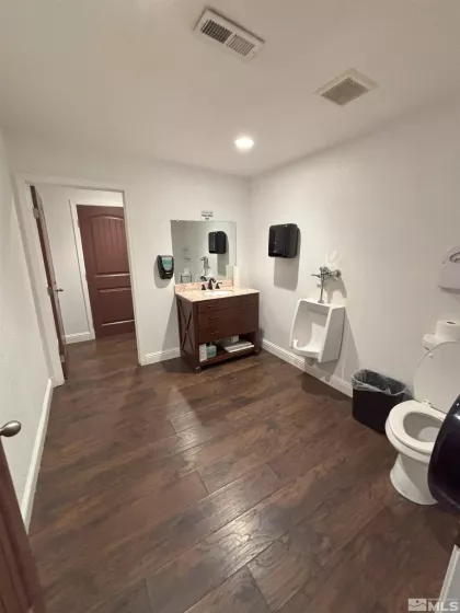 3028 Deer Run, Carson City, Nevada 89701, ,Commercial Sale,Residential,Deer Run,250005713