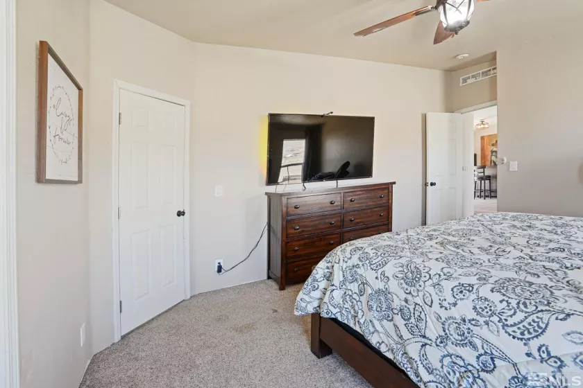 5280 Deodar, Silver Springs, Nevada 89429, 3 Bedrooms Bedrooms, ,2 BathroomsBathrooms,Residential,Residential,Deodar,250005837
