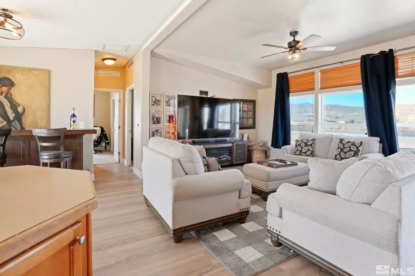 5280 Deodar, Silver Springs, Nevada 89429, 3 Bedrooms Bedrooms, ,2 BathroomsBathrooms,Residential,Residential,Deodar,250005837