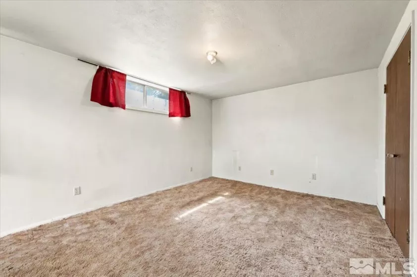 1660 Harold, Reno, Nevada 89503, 3 Bedrooms Bedrooms, ,2 BathroomsBathrooms,Residential,Residential,Harold,250005703