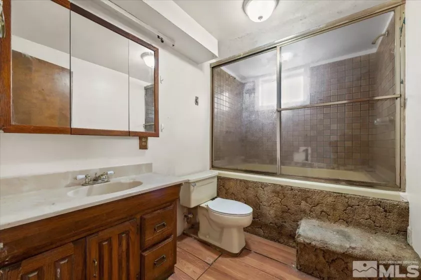 1660 Harold, Reno, Nevada 89503, 3 Bedrooms Bedrooms, ,2 BathroomsBathrooms,Residential,Residential,Harold,250005703