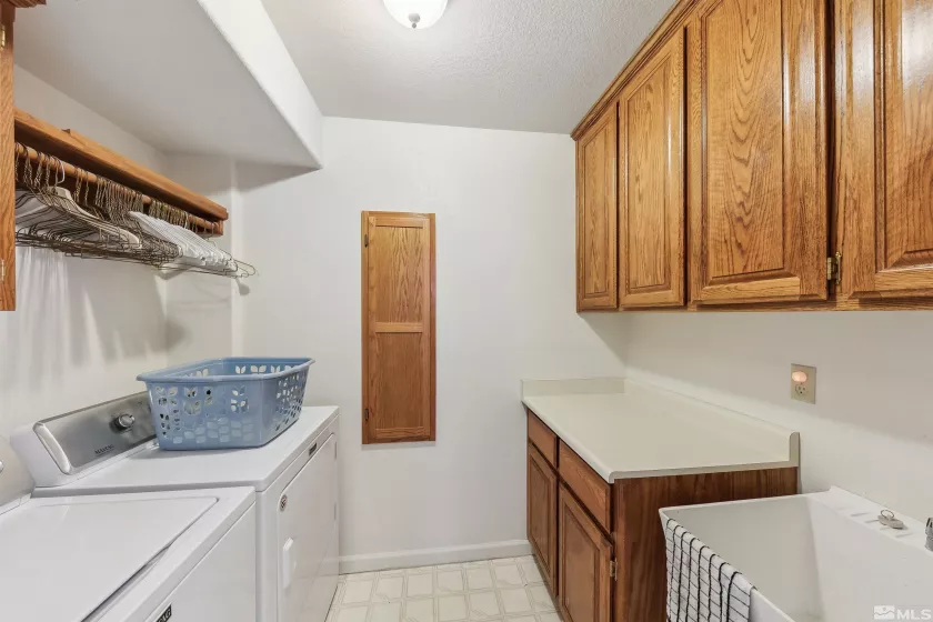 1208 Pleasantview, Gardnerville, Nevada 89460, 4 Bedrooms Bedrooms, ,3 BathroomsBathrooms,Residential,Residential,Pleasantview,240015307