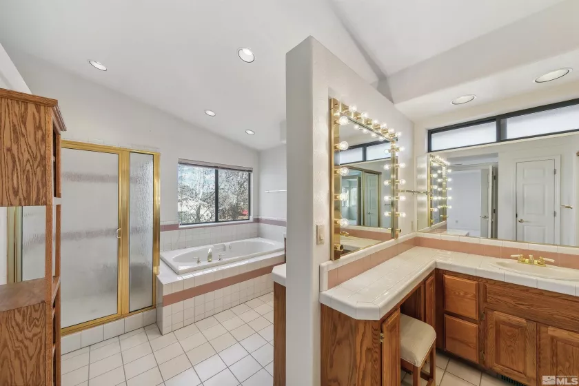 1208 Pleasantview, Gardnerville, Nevada 89460, 4 Bedrooms Bedrooms, ,3 BathroomsBathrooms,Residential,Residential,Pleasantview,240015307