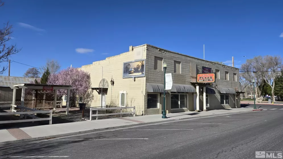 395 Main, Lovelock, Nevada 89419, ,Commercial Sale,Residential,Main,250004013