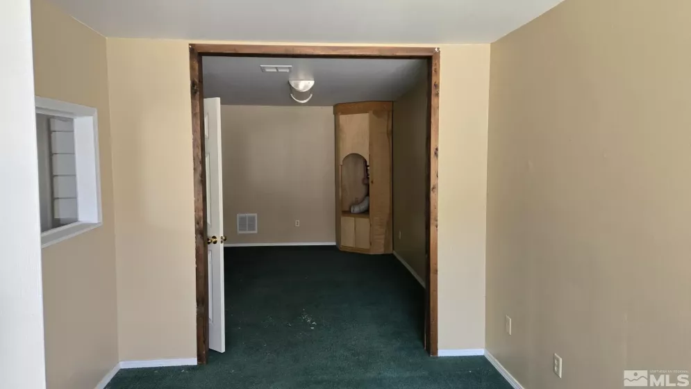395 Main, Lovelock, Nevada 89419, ,Commercial Sale,Residential,Main,250004013