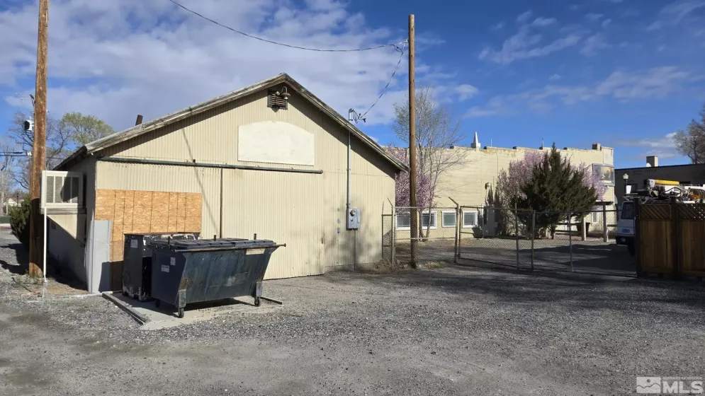 395 Main, Lovelock, Nevada 89419, ,Commercial Sale,Residential,Main,250004013
