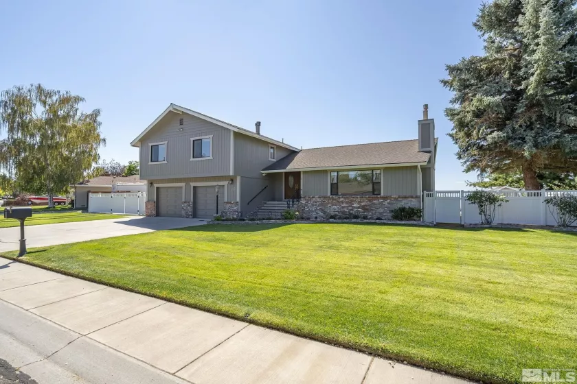 1663 Mackland, Minden, Nevada 89423, 4 Bedrooms Bedrooms, ,3 BathroomsBathrooms,Residential,Residential,Mackland,240010006