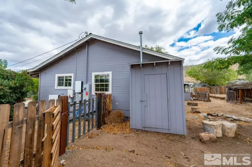 215 Mule Deer, Coleville, Nevada 96107, 3 Bedrooms Bedrooms, ,2 BathroomsBathrooms,Residential,Residential,Mule Deer,240012617