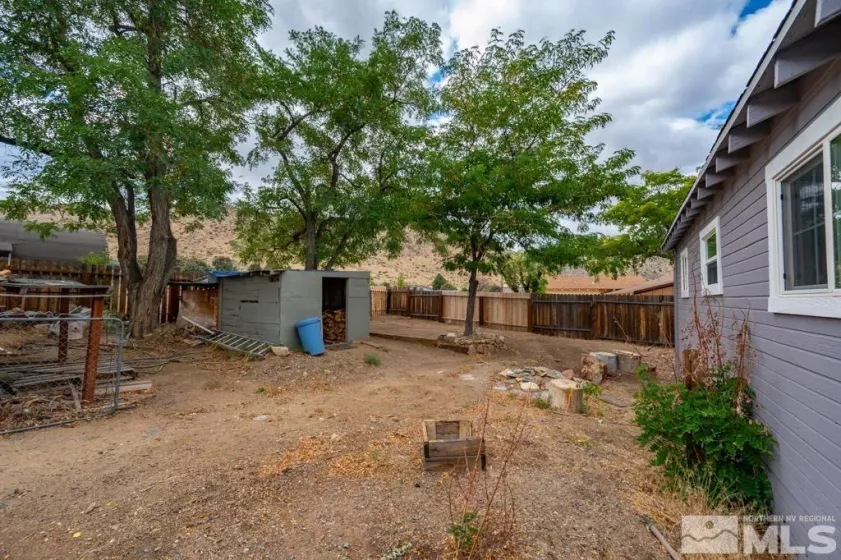 215 Mule Deer, Coleville, Nevada 96107, 3 Bedrooms Bedrooms, ,2 BathroomsBathrooms,Residential,Residential,Mule Deer,240012617