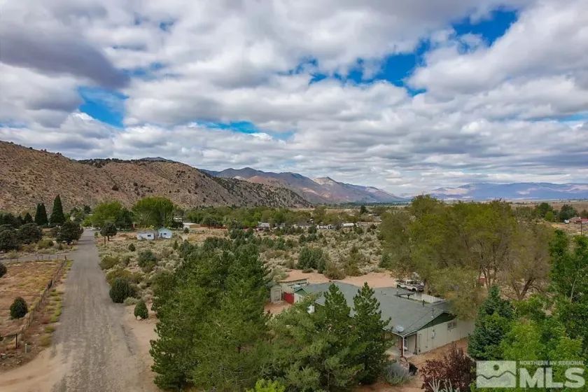 215 Mule Deer, Coleville, Nevada 96107, 3 Bedrooms Bedrooms, ,2 BathroomsBathrooms,Residential,Residential,Mule Deer,240012617