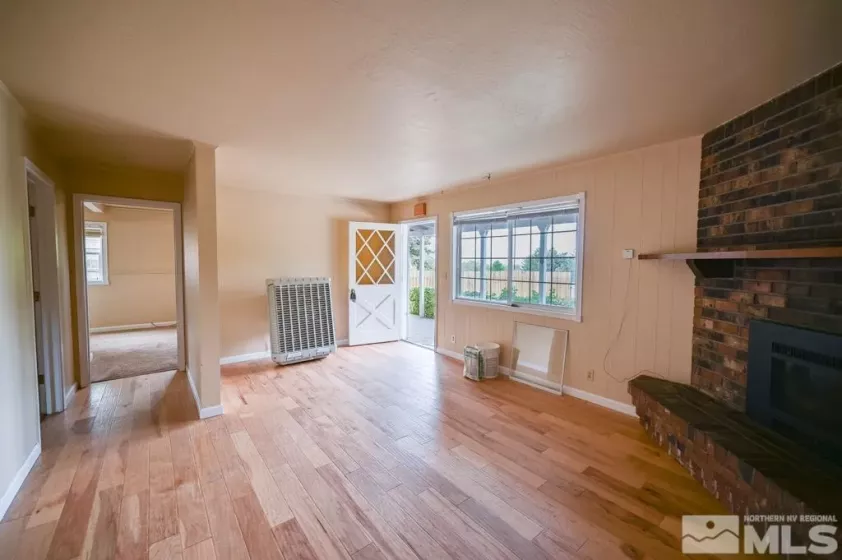215 Mule Deer, Coleville, Nevada 96107, 3 Bedrooms Bedrooms, ,2 BathroomsBathrooms,Residential,Residential,Mule Deer,240012617