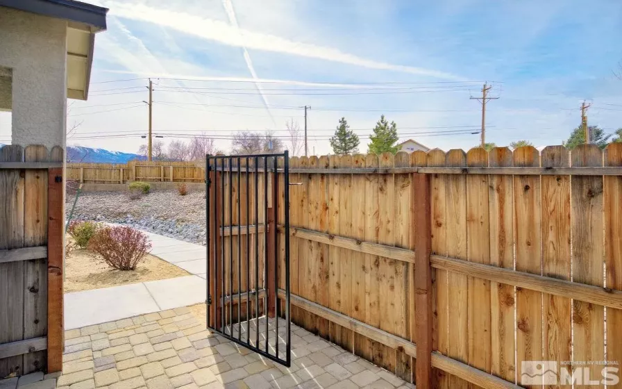 520 Autumn Breeze, Reno, Nevada 89511, 3 Bedrooms Bedrooms, ,3 BathroomsBathrooms,Residential,Residential,Autumn Breeze,250003631