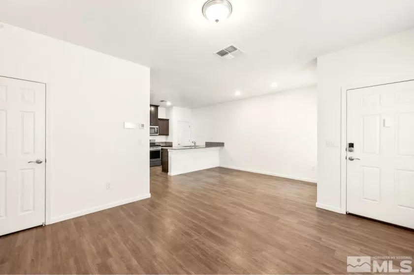 520 Autumn Breeze, Reno, Nevada 89511, 3 Bedrooms Bedrooms, ,3 BathroomsBathrooms,Residential,Residential,Autumn Breeze,250003631