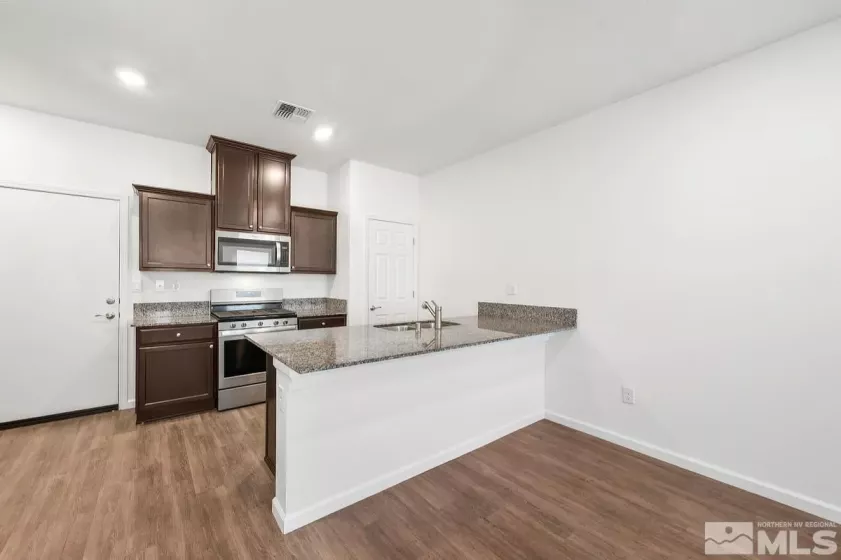 520 Autumn Breeze, Reno, Nevada 89511, 3 Bedrooms Bedrooms, ,3 BathroomsBathrooms,Residential,Residential,Autumn Breeze,250003631