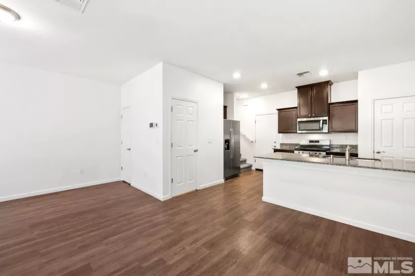 520 Autumn Breeze, Reno, Nevada 89511, 3 Bedrooms Bedrooms, ,3 BathroomsBathrooms,Residential,Residential,Autumn Breeze,250003631