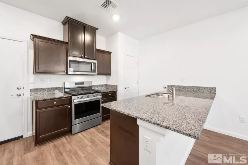 520 Autumn Breeze, Reno, Nevada 89511, 3 Bedrooms Bedrooms, ,3 BathroomsBathrooms,Residential,Residential,Autumn Breeze,250003631