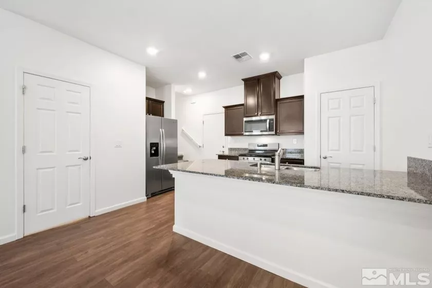 520 Autumn Breeze, Reno, Nevada 89511, 3 Bedrooms Bedrooms, ,3 BathroomsBathrooms,Residential,Residential,Autumn Breeze,250003631