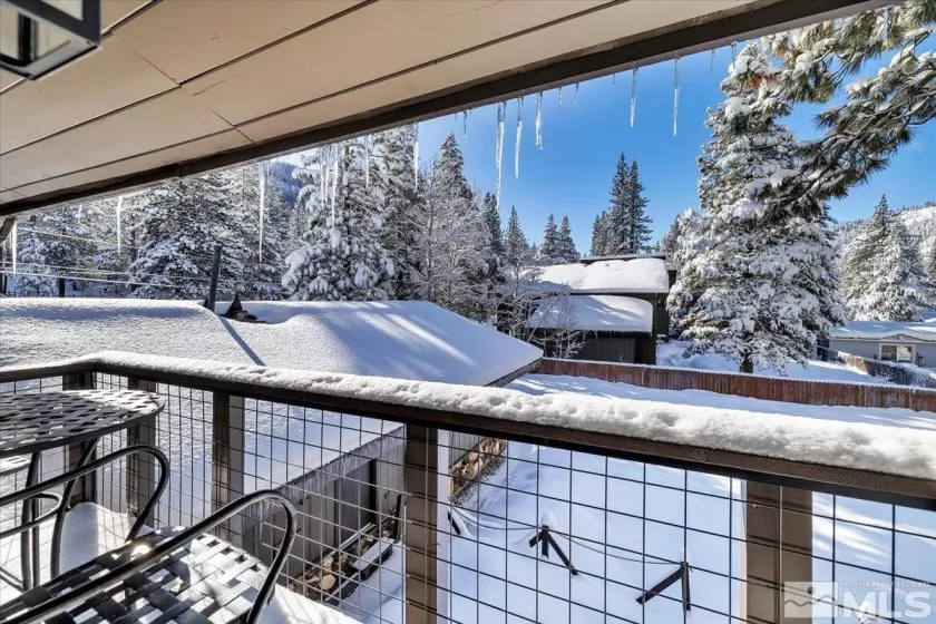 2828 Santa Claus, South Lake Tahoe, California 96150, 5 Bedrooms Bedrooms, ,3 BathroomsBathrooms,Residential,Residential,Santa Claus,250003618
