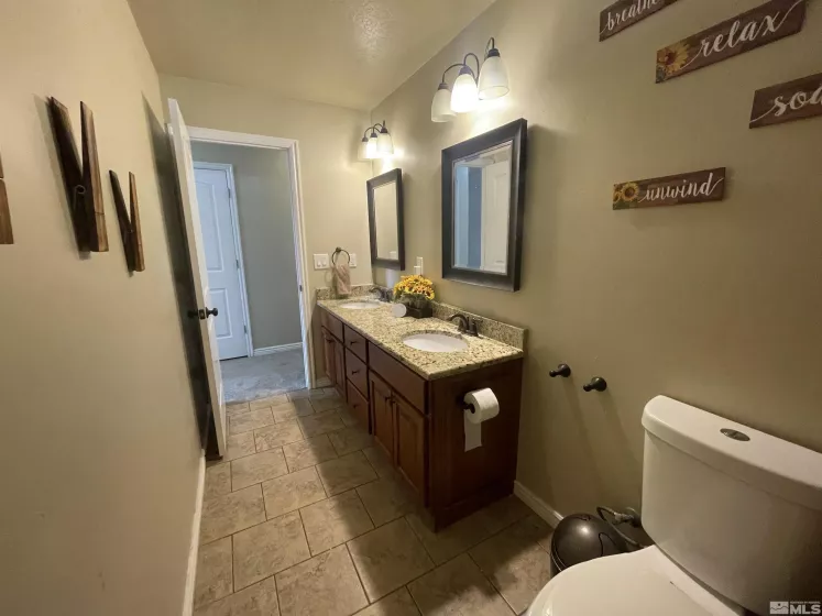 332 Lawndale, Spring Creek, Nevada 89815, 5 Bedrooms Bedrooms, ,3 BathroomsBathrooms,Residential,Residential,Lawndale,240007159