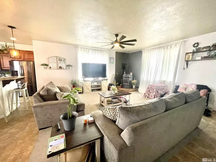 332 Lawndale, Spring Creek, Nevada 89815, 5 Bedrooms Bedrooms, ,3 BathroomsBathrooms,Residential,Residential,Lawndale,240007159