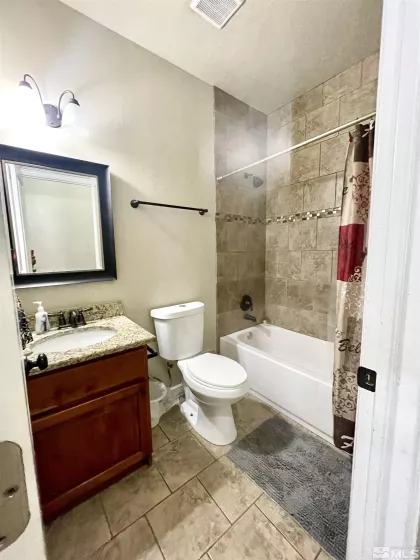 332 Lawndale, Spring Creek, Nevada 89815, 5 Bedrooms Bedrooms, ,3 BathroomsBathrooms,Residential,Residential,Lawndale,240007159
