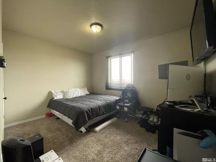 332 Lawndale, Spring Creek, Nevada 89815, 5 Bedrooms Bedrooms, ,3 BathroomsBathrooms,Residential,Residential,Lawndale,240007159
